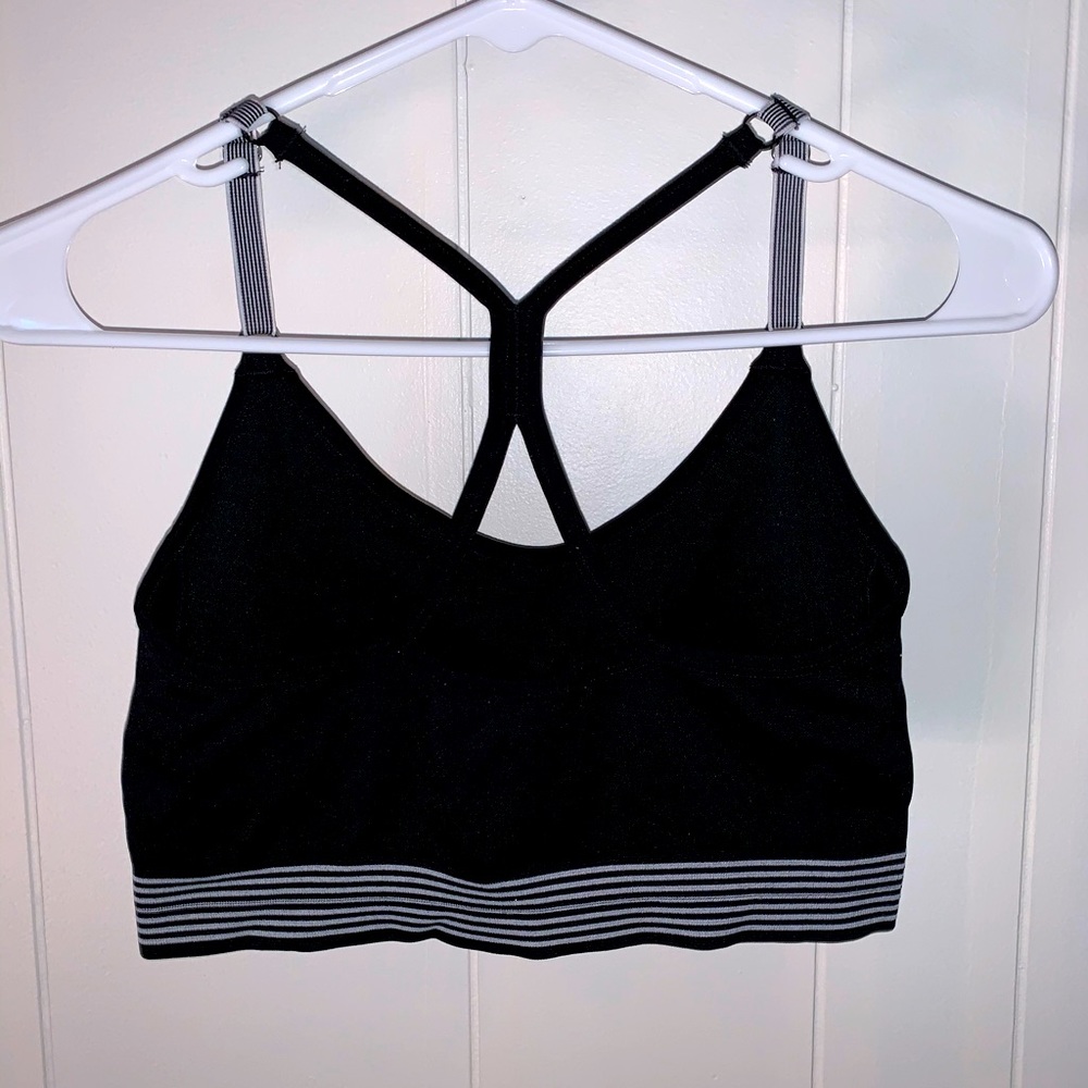 Victoria secret sports bra